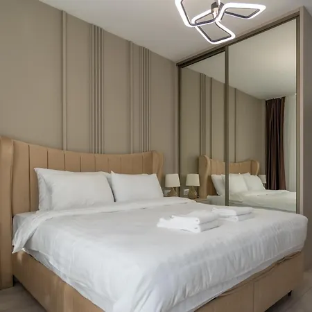 Nest-mountain View With Balcony And Free Parking Apartment